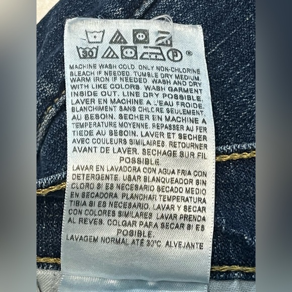 Levi's Boot Cut 515 Short Seam/Curvy Dark Blue Jeans Levi Strauss Size 12 S/C - Picture 10 of 16